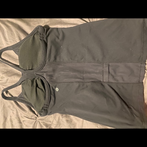 LULULEMON WORKOUT TANK